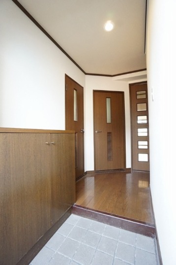 開放感のある玄関ですね。