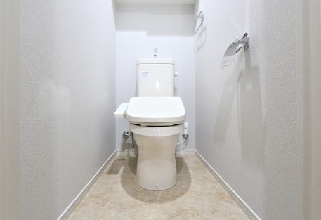 清潔感のあるトイレですね
