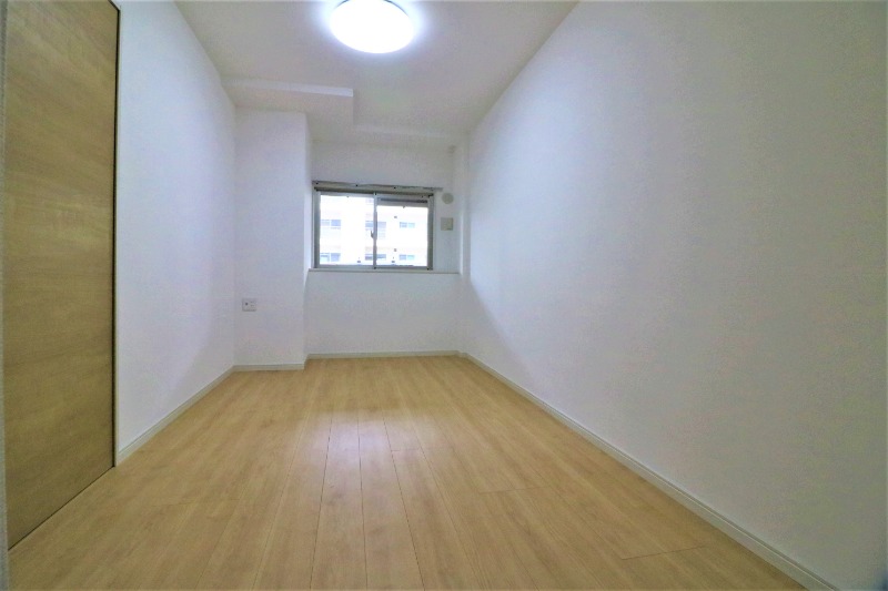 こちらもフローリングです