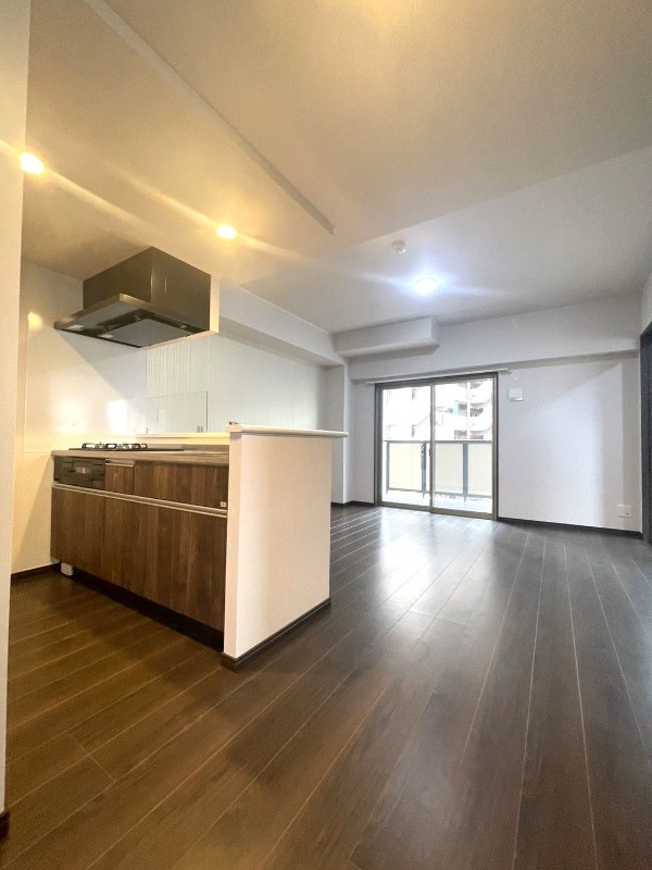 広くてきれいなリビングです