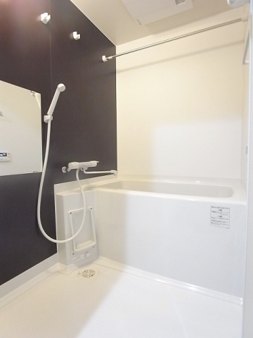 サーモスタット水栓で温度調節も楽ですよ