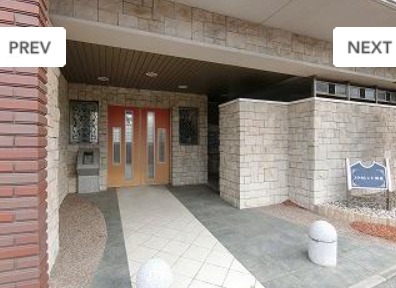 オシャレなエントランスですね