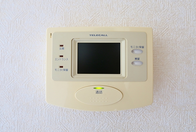 TVモニター付きインターホンで安心ですね