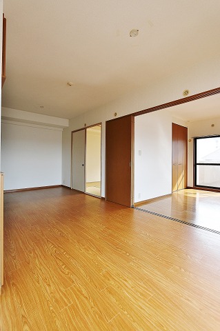 各居室広さがありご家族で使いやすい間取りです