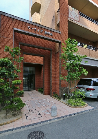 オシャレなエントランスです