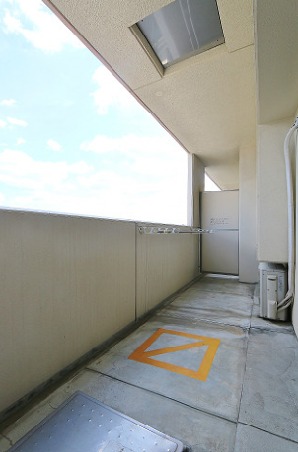 目線を遮るものもなく日当たり良好です