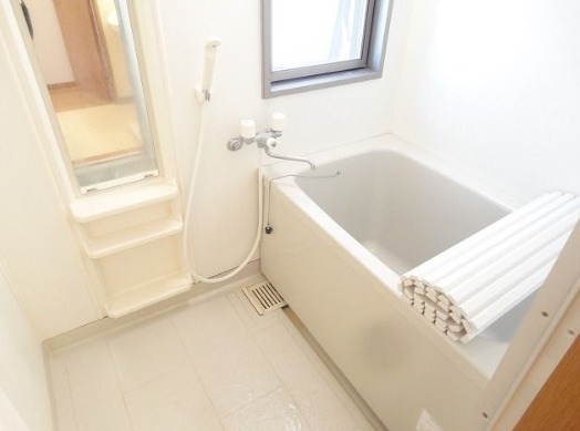 日々の疲れを癒せるバスルームです