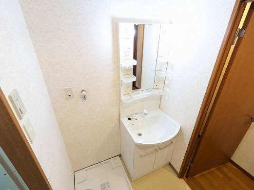 毎朝の身支度がしやすい洗面台です