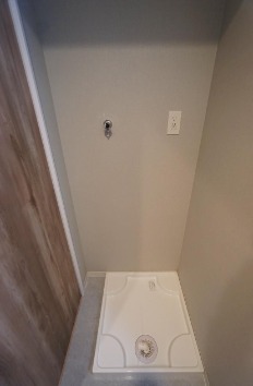 洗濯機は室内に