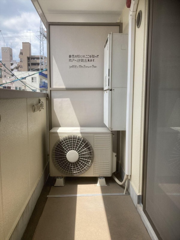 天気のいい日はこちらで洗濯物を干せます