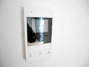 モニター付きインターホンで安心です