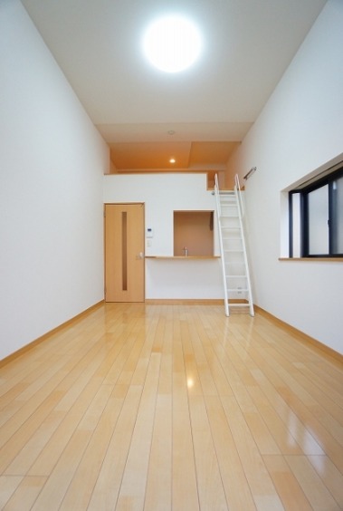 広々リビングでゆったりくつろげます