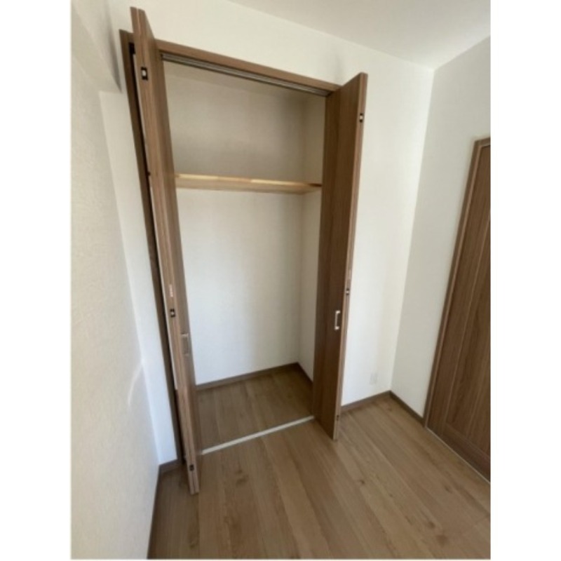 お洋服が多い方でも安心の収納力