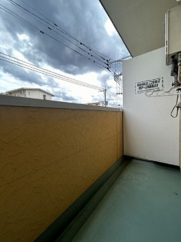 天気のいい日はこちらで洗濯物を干せます