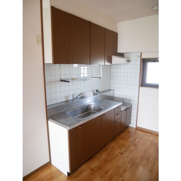 上下に収納があり使い勝手が良いですね