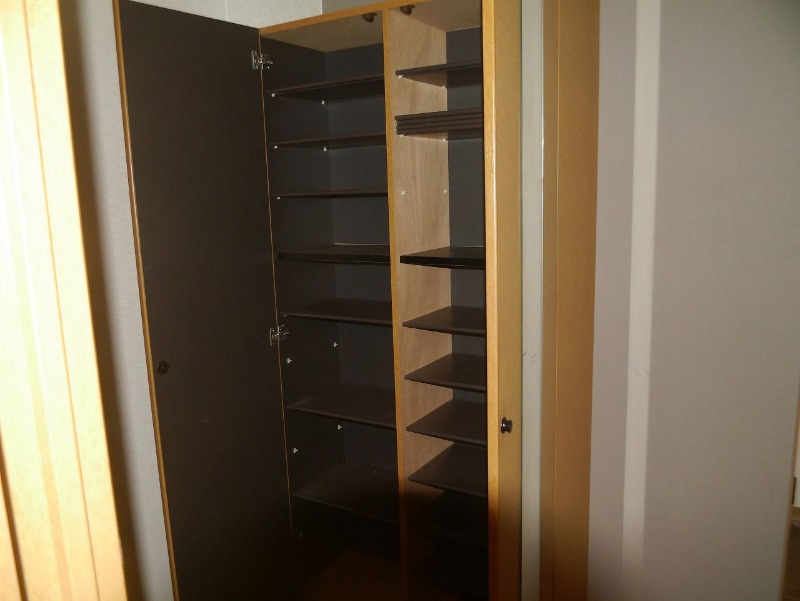 玄関収納もばっちりです。