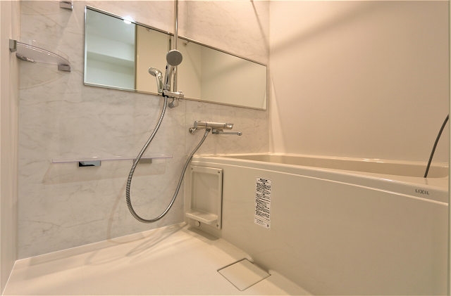 ゆったりとくつろげる浴室です