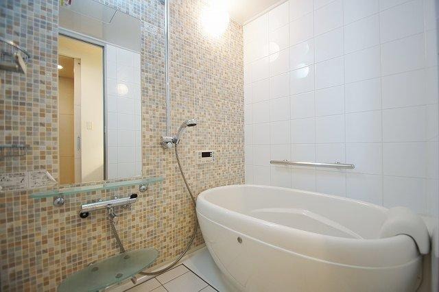 日々の疲れを癒せる浴室です