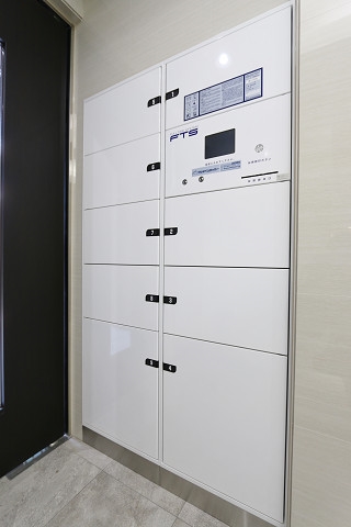 オートロックで安心、宅配ボックスは便利です