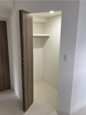 服が多い方でも安心の収納力抜群のWICです！