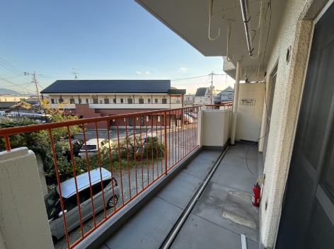 天気のいい日はこちらで洗濯物を干せます