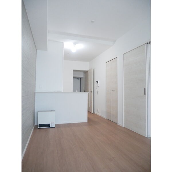 家具の配置がしやすいリビングですね