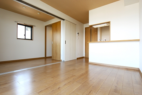 家具の配置がしやすいリビング