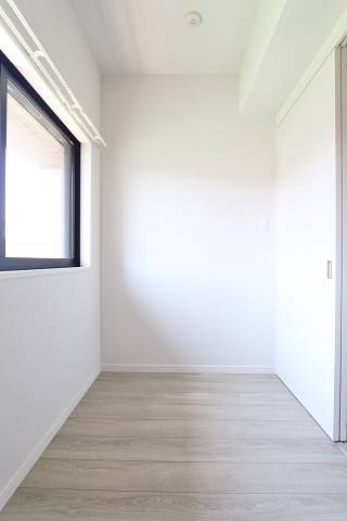 こちらは寝室にどうぞ