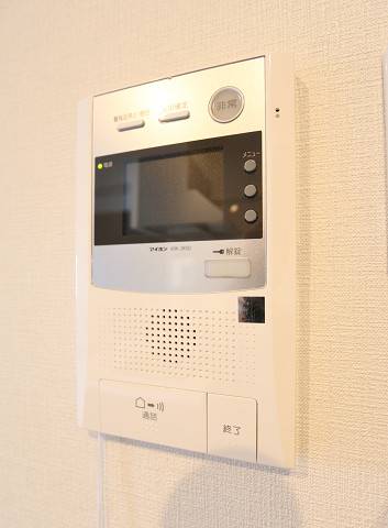 来客がモニターで確認できるので安心です