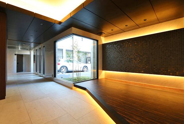 オシャレなエントランスです