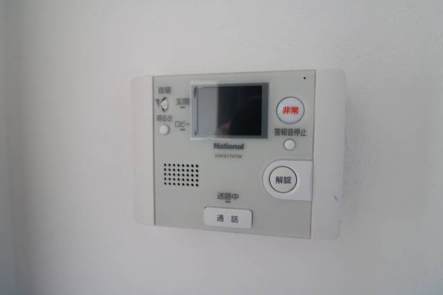 モニターフォンで安心です。