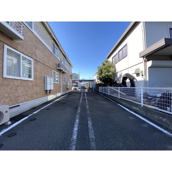 ２台駐車も可能です。