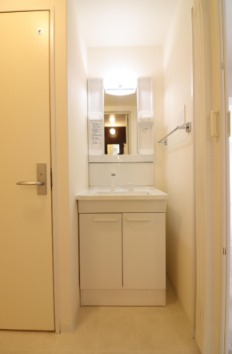 独立洗面台は嬉しいですね