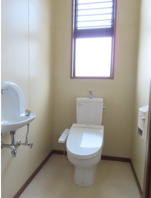 温水洗浄便座付きです