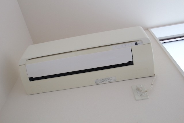 エアコン付きで年中快適に過ごせますね♪