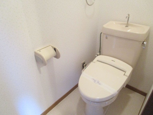 ウォッシュレット付きのトイレです