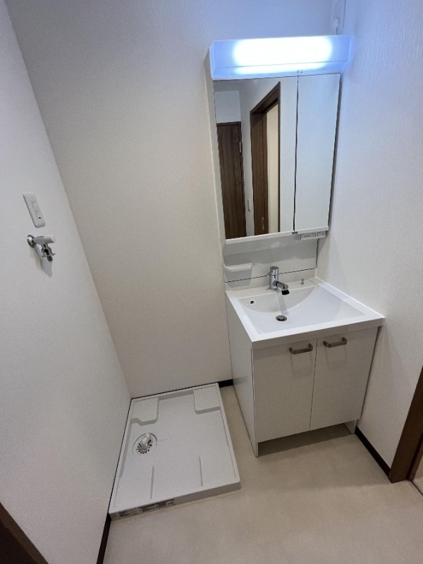 毎朝の身支度がしやすい洗面台です