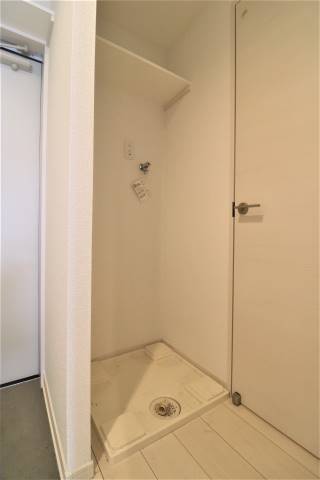 室内洗濯機置き場があります。