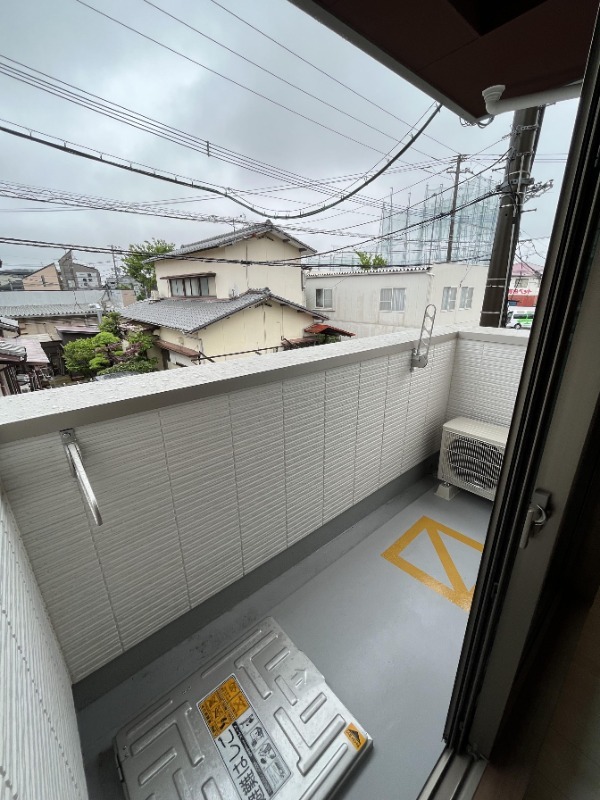 洗濯物も干せるバルコニーです。