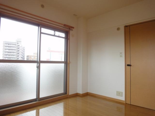 明るいお部屋ですね