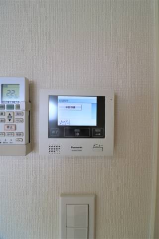 来客者がわかるモニター付きインターホン