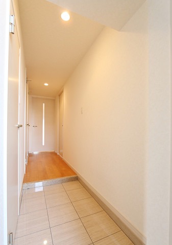 お履物はこちらへ