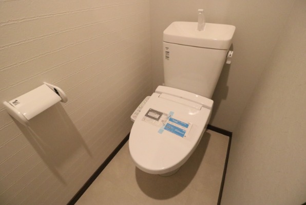 温水洗浄便座付きです