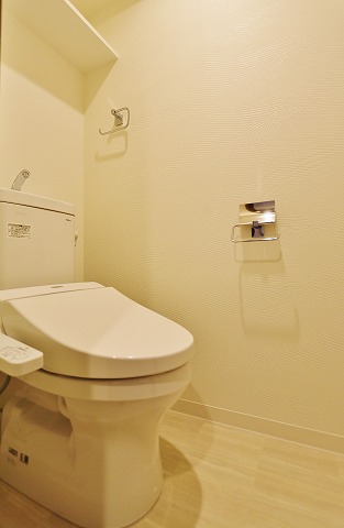 清潔感のあるトイレです