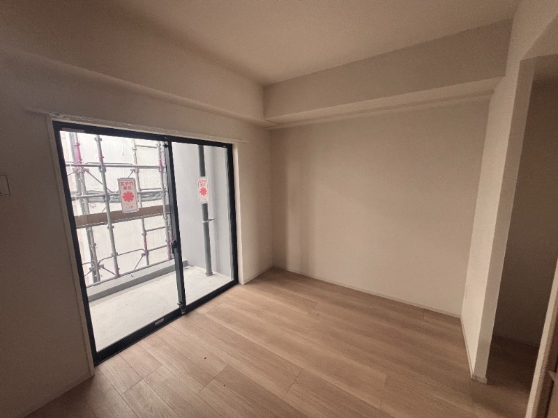 汚れが目立たない床色です