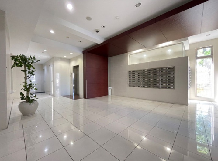 清潔感のあるエントランスですね