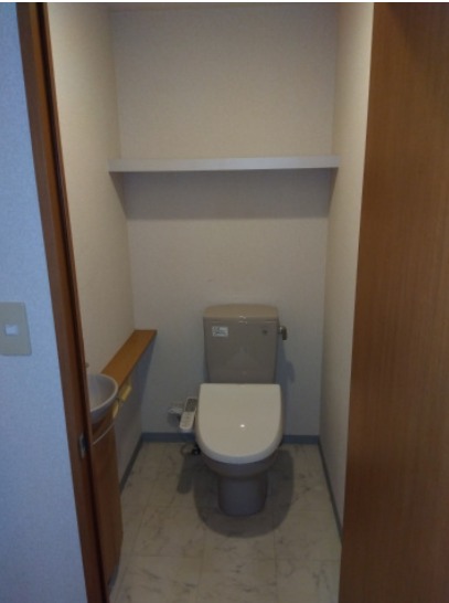 嬉しい温水洗浄便座機能付き