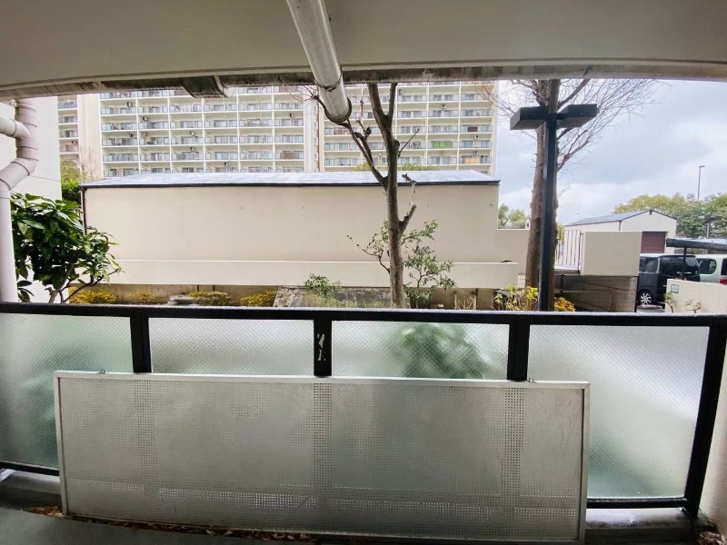 バルコニーはこちら