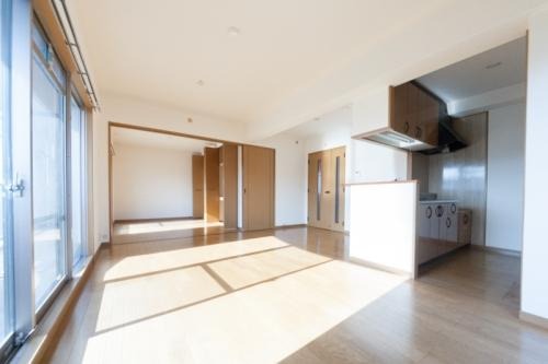 15帖の広々としたリビングです。