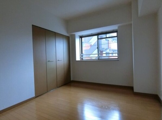 こちらは寝室スペースにいかがでしょうか